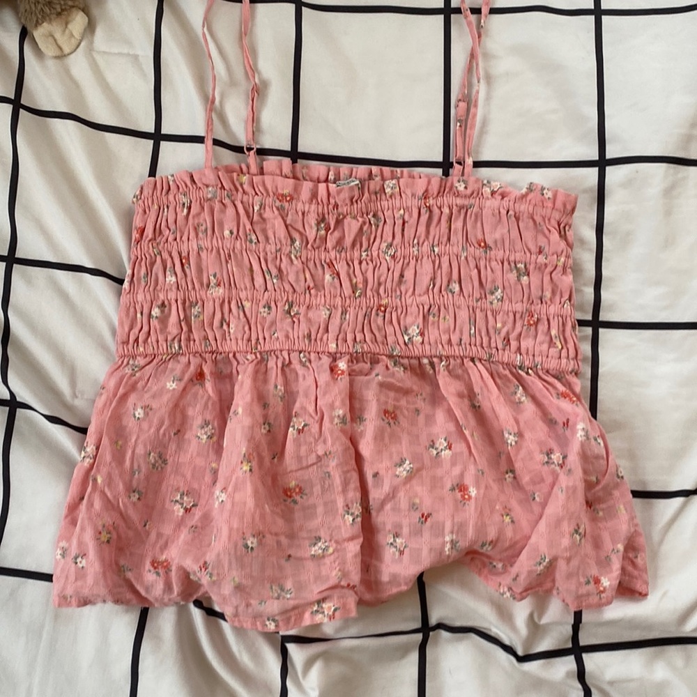 American Eagle Pink floral crop top